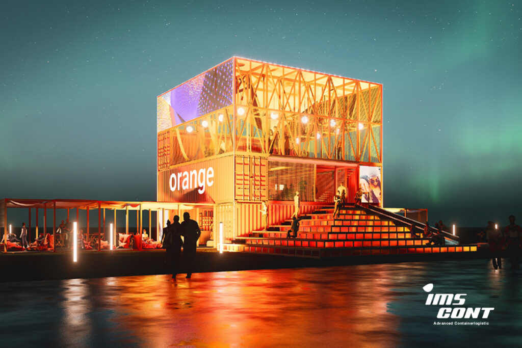 Prenájom zostavy lodných kontajnerov. Dočasný eventový objekt od IMS cont.
